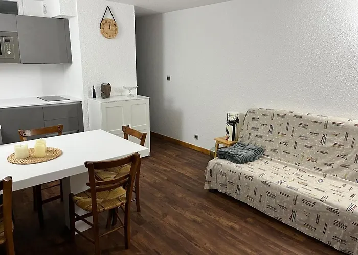 アパート Lary Soulan